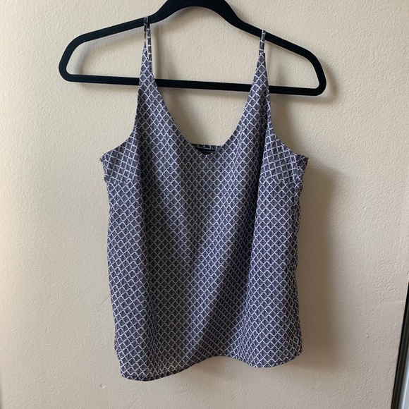 Banana republic - blue/white geometric top - Picture 1 of 3